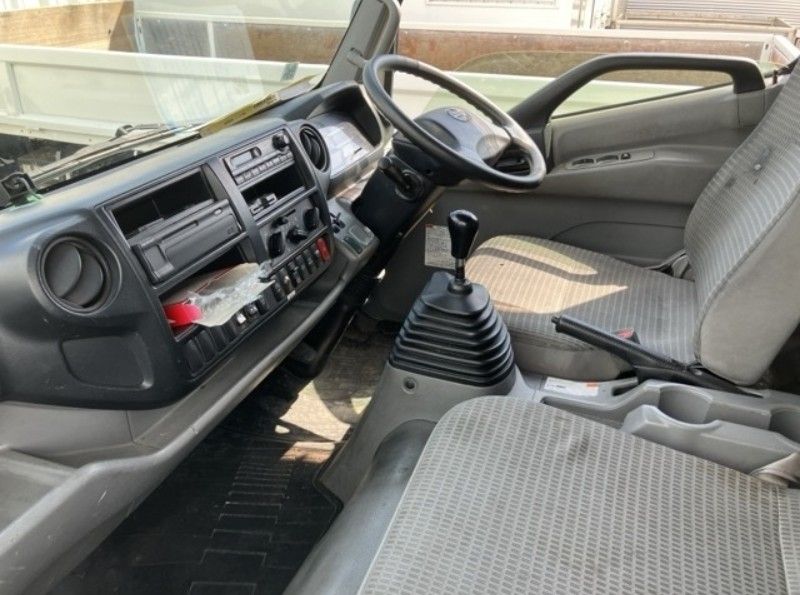  29787  HINO DUTRO  2012  