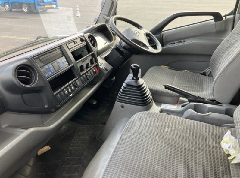  29794  HINO DUTRO  2016  