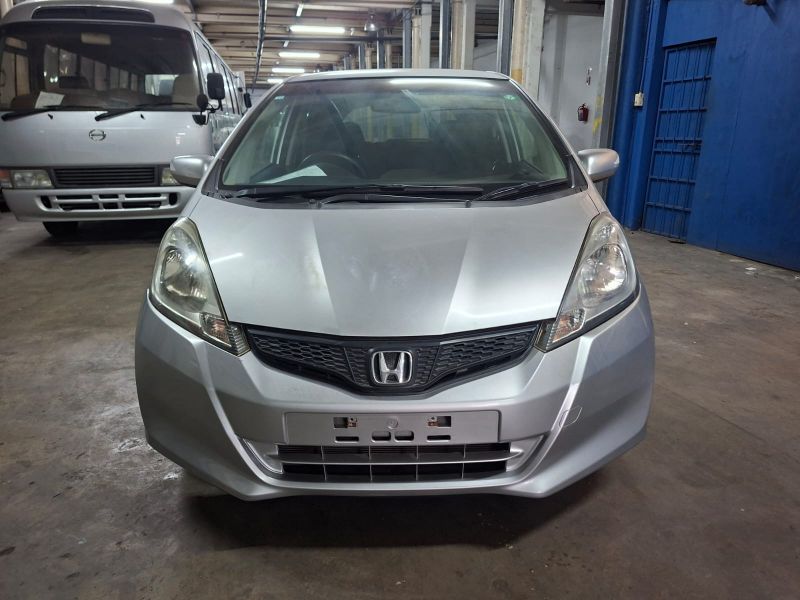  29802  HONDA FIT  2010  