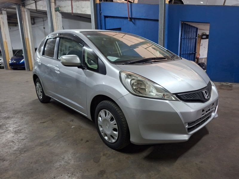  29802  HONDA FIT  2010  