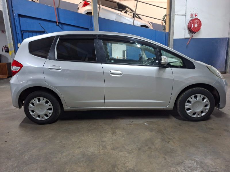  29802  HONDA FIT  2010  