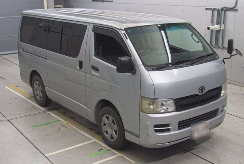  27118 TOYOTA HIACE  2004  