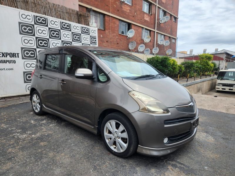  29810  TOYOTA RACTIS  2005  