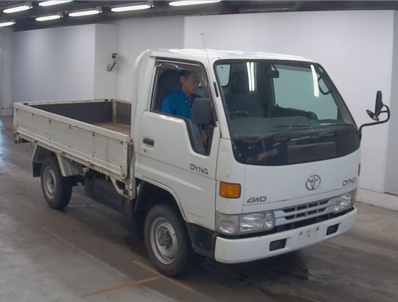 29812  TOYOTA DYNA  1998