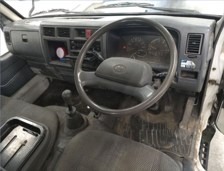  29812  TOYOTA DYNA  1998  