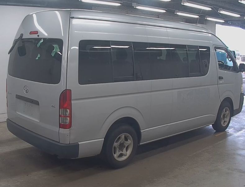  29813  TOYOTA HIACE  2008  