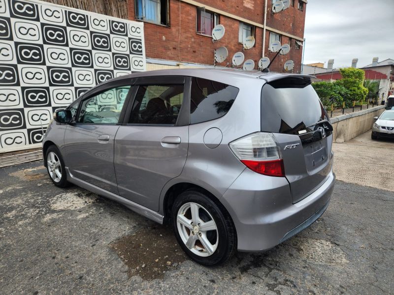  29822  HONDA FIT  2007  