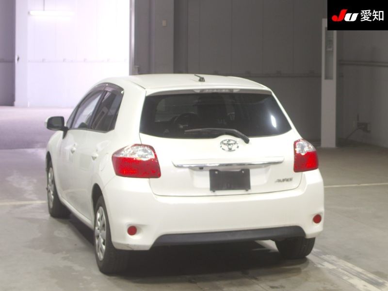  29823  TOYOTA AURIS  2010  