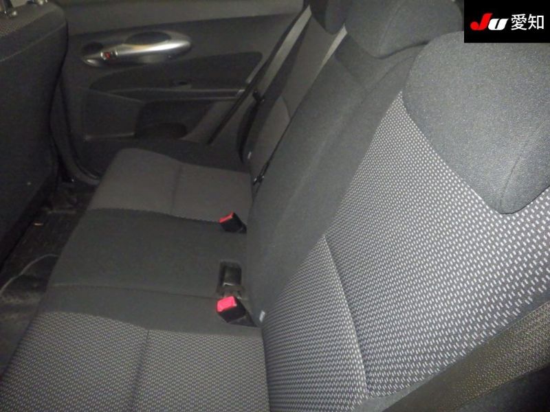  29823  TOYOTA AURIS  2010  