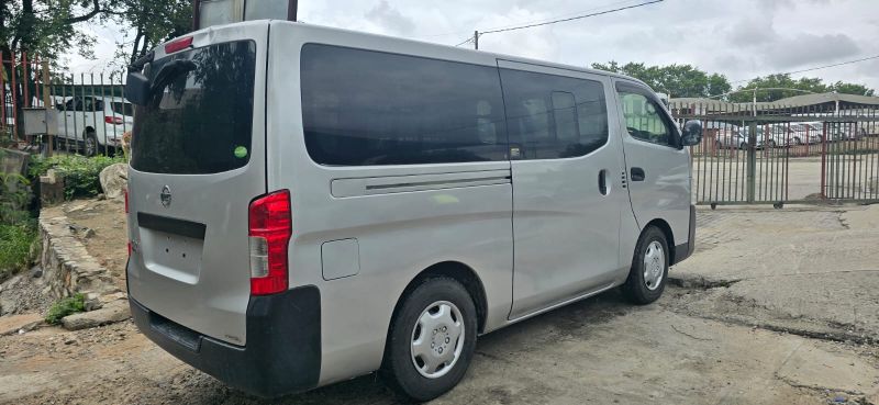  29825  NISSAN CARAVAN  2018  