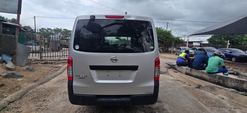  29825  NISSAN CARAVAN  2018  