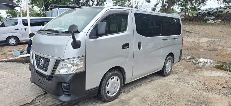 29825  NISSAN CARAVAN  2018 