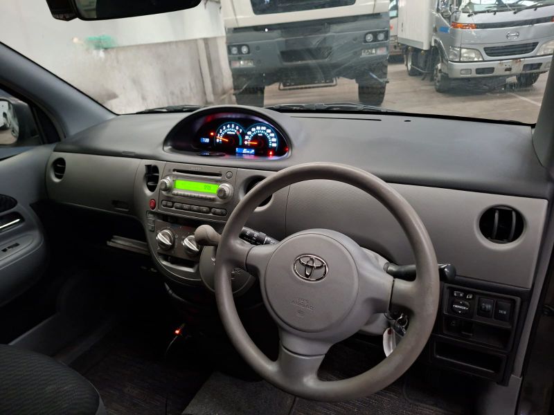  29831  TOYOTA SIENTA  2008  