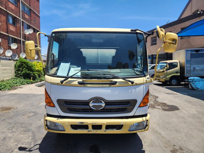  29833  HINO RANGER  2003 