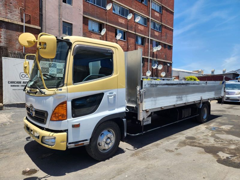  29833  HINO RANGER  2003  