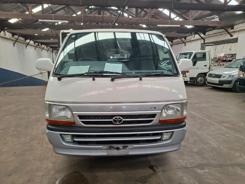  29837  TOYOTA REGIUS  2000 