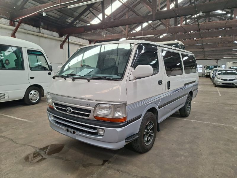  29837  TOYOTA REGIUS  2000  