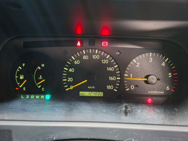  29837  TOYOTA REGIUS  2000  