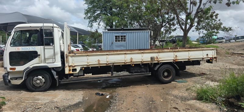  29838  NISSAN CONDOR  1998  