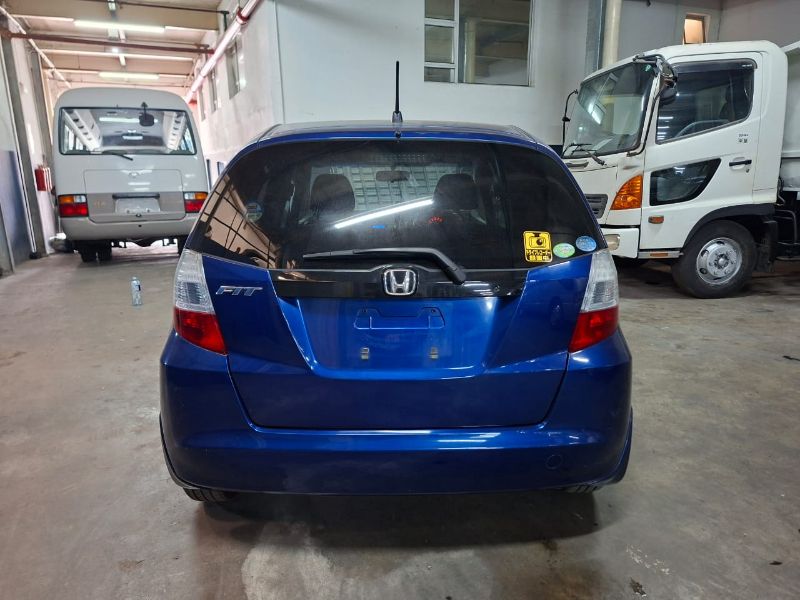  29845  HONDA FIT  2010  