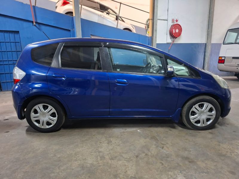  29845  HONDA FIT  2010  