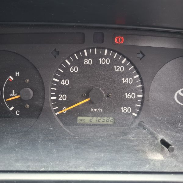  29852  TOYOTA HIACE  2000  