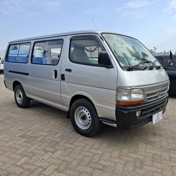  29852  TOYOTA HIACE  2000  