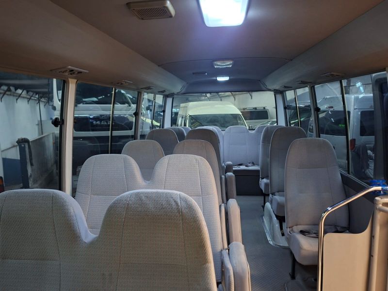  29857  TOYOTA COASTER  1999  