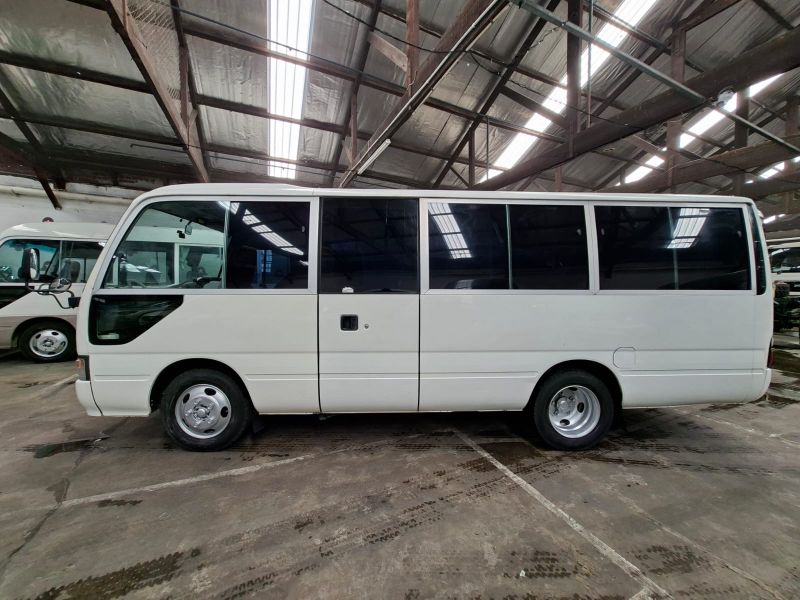  29857  TOYOTA COASTER  1999  