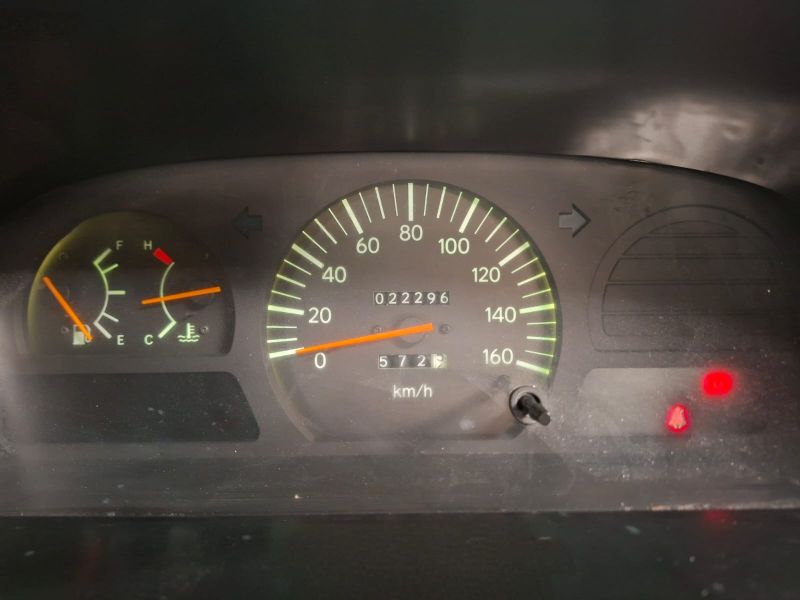  29857  TOYOTA COASTER  1999  