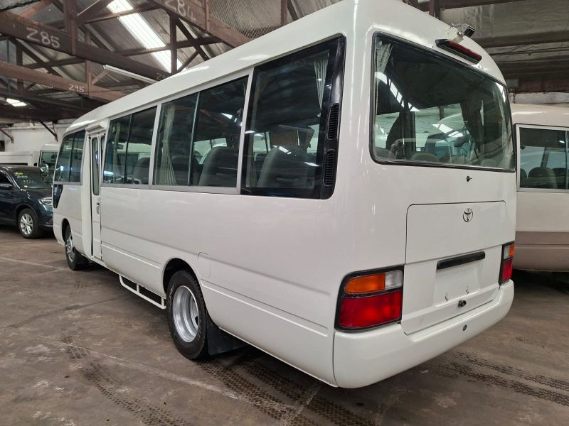  29857  TOYOTA COASTER  1999  