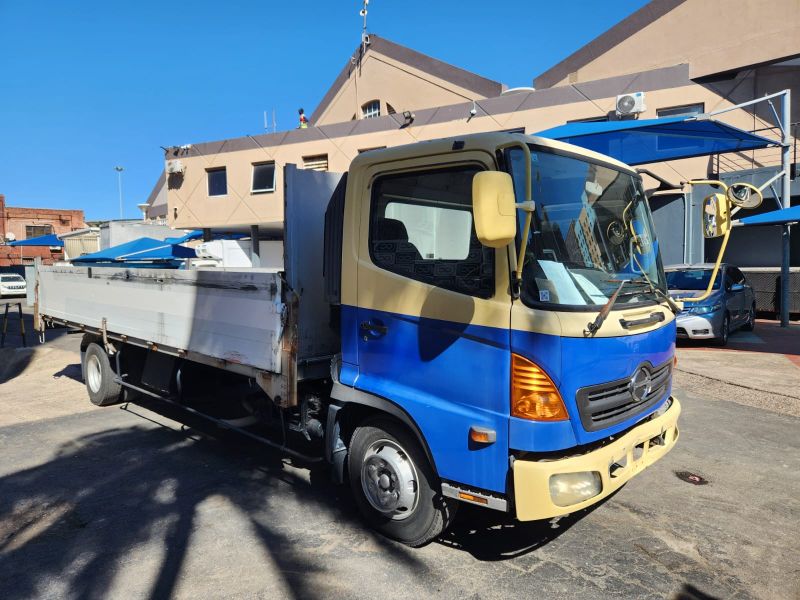  29860  HINO RANGER  2002  