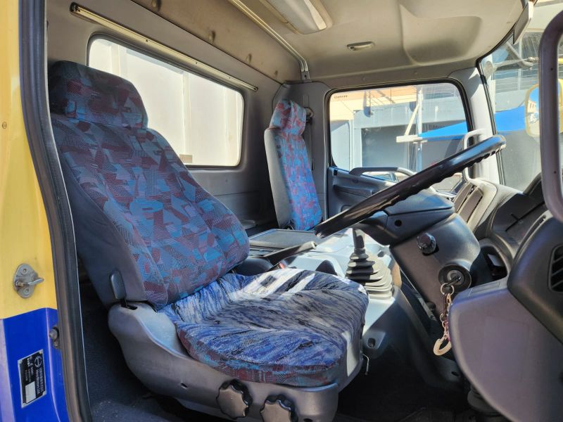  29860  HINO RANGER  2002  