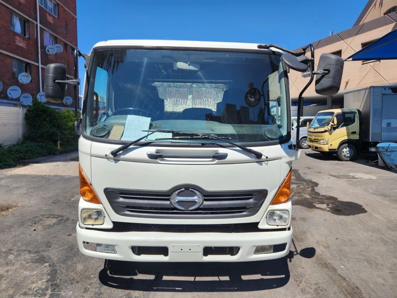  29778 HINO DUTRO  2014  