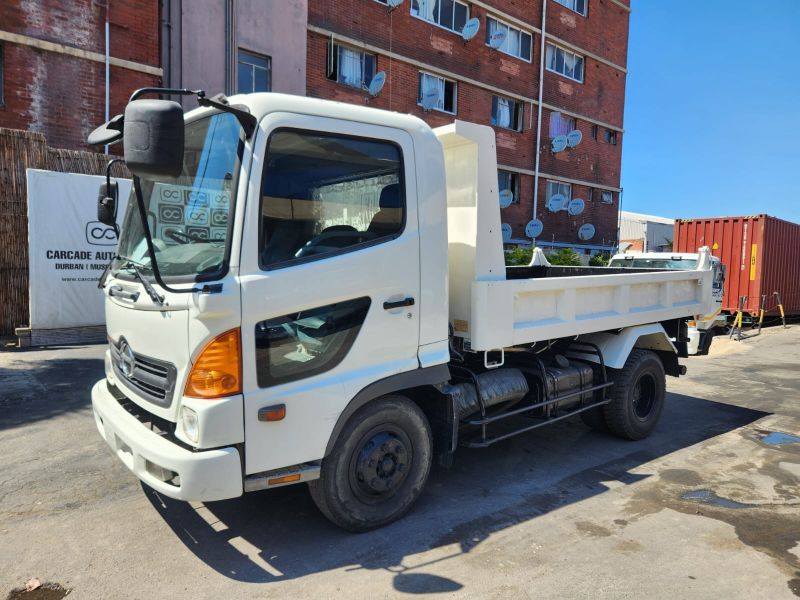  29861  HINO RANGER  2003  