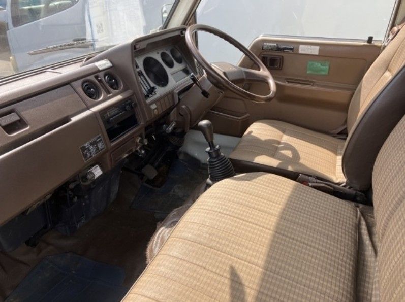  29862  TOYOTA DYNA  1990  