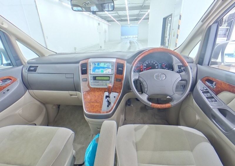 29871  TOYOTA ALPHARD  2004