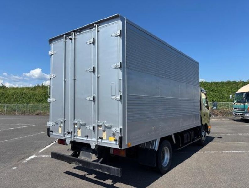  29877  HINO DUTRO  2012  