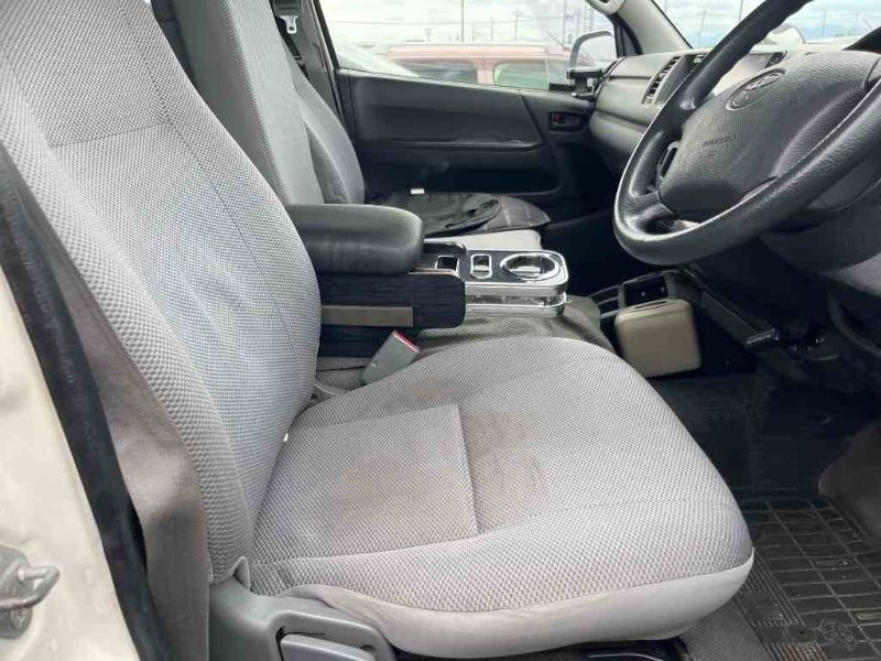  29879  TOYOTA HIACE  2007  