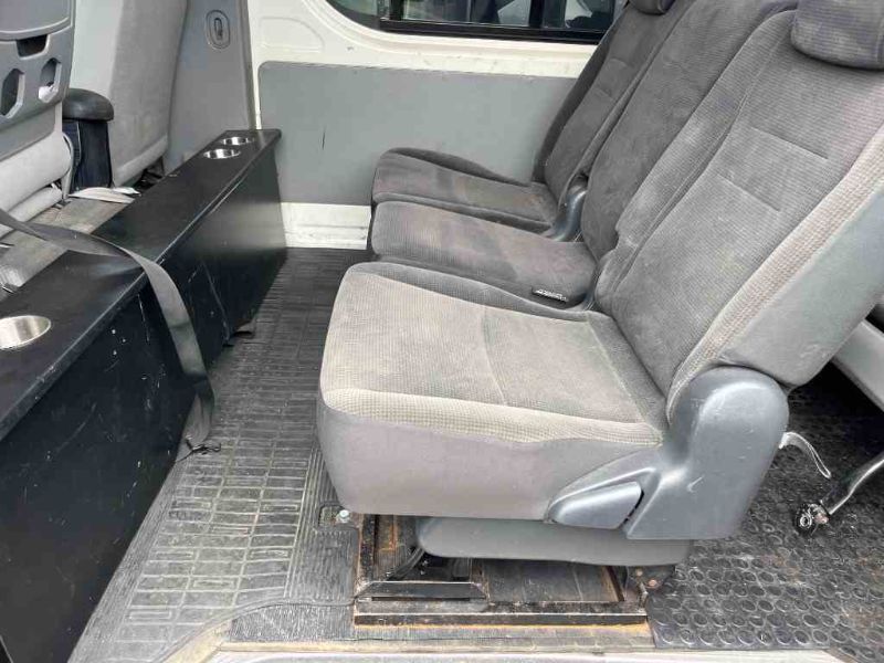  29879  TOYOTA HIACE  2007  