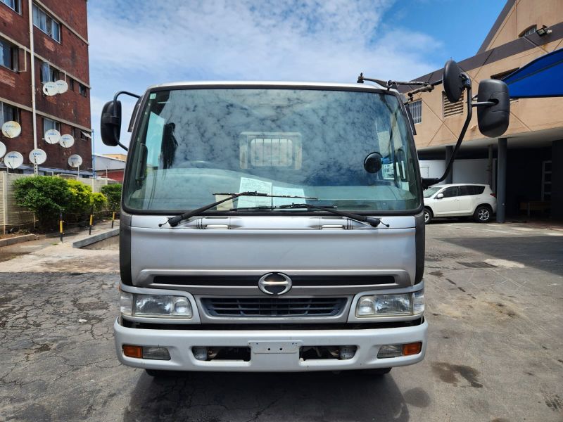  29880  HINO RANGER  2001  