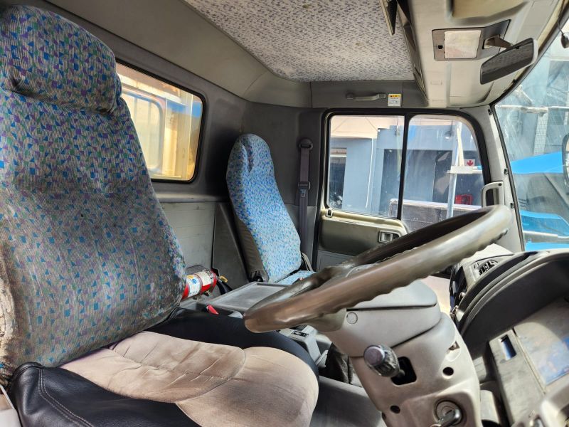  29880  HINO RANGER  2001  