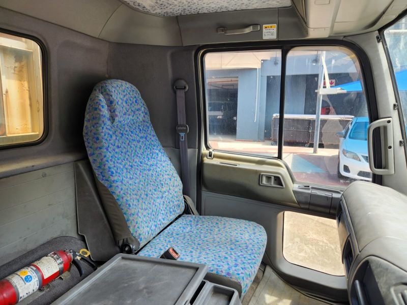  29880  HINO RANGER  2001  