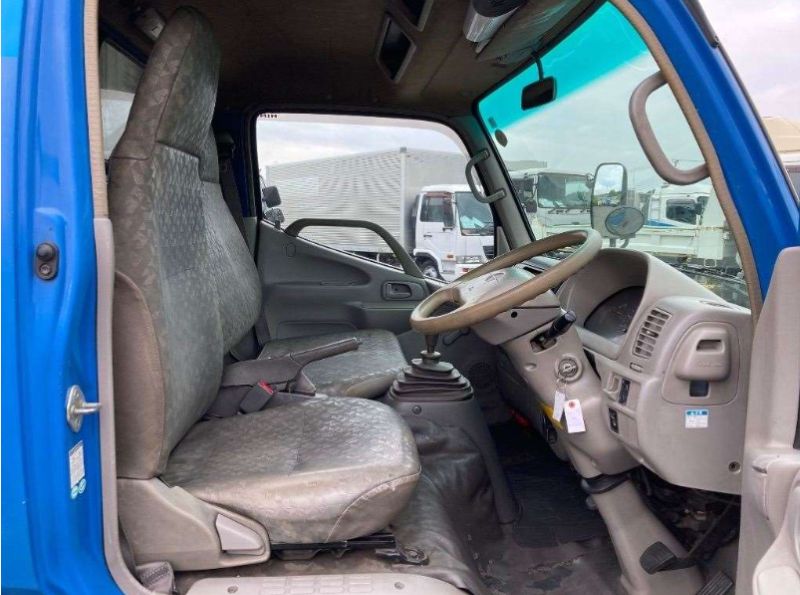  29894  HINO DUTRO  2003  