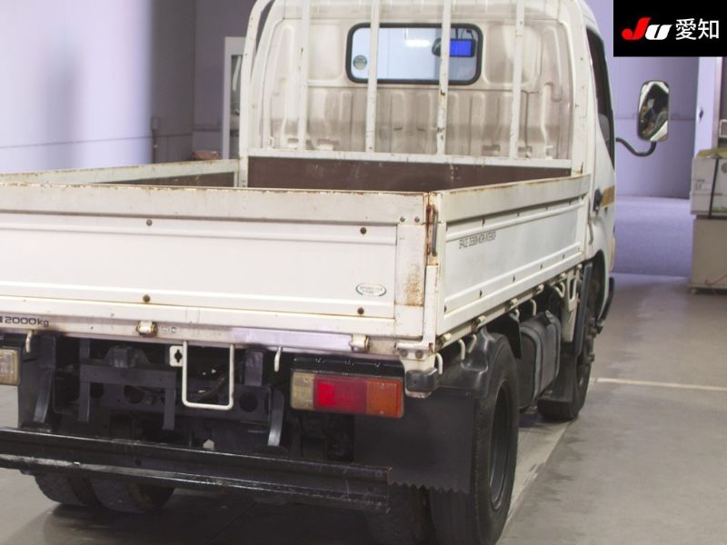  29896  HINO DUTRO  2006  