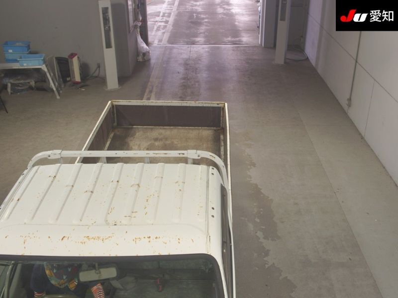  29896  HINO DUTRO  2006  