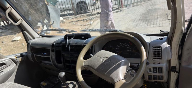  29896  HINO DUTRO  2006  