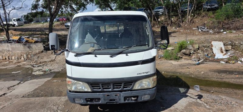  29896  HINO DUTRO  2006  