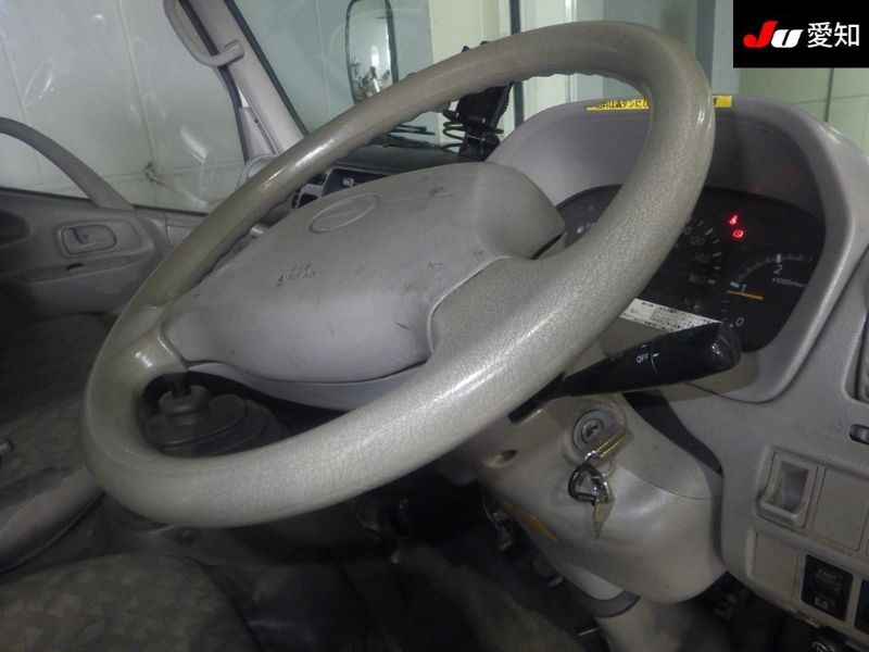  29898  HINO DUTRO  2006  