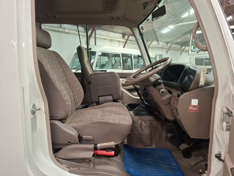  29900  TOYOTA COASTER  1997  